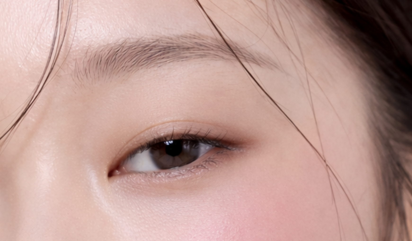 Hidden double eyelid